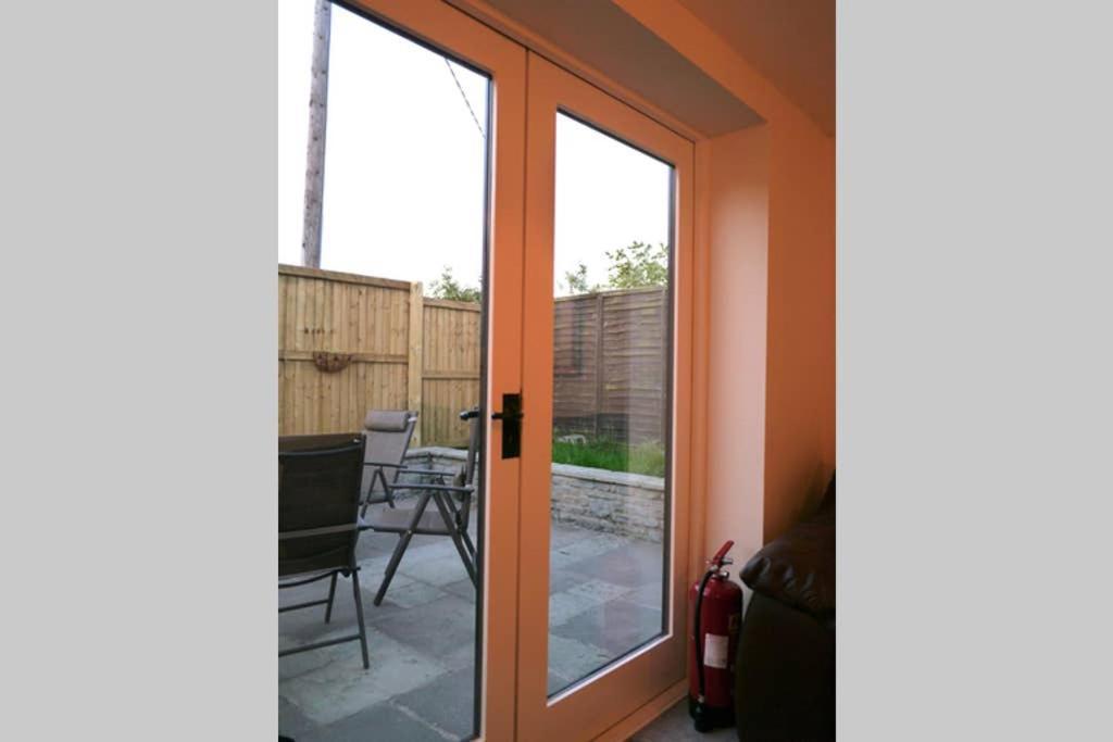 Ferienwohnung The Den Frome Exterior foto
